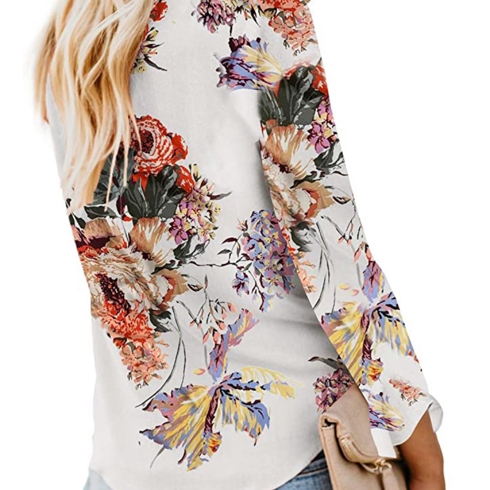 ❤️1 HOUR SALE❤️ HOLIDAY TOP - Picture 3 of 3